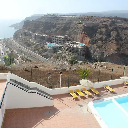 Casa Romantica De Balcon De Amadores