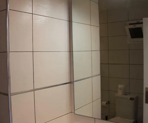 Casa Romantica De Balcon De *