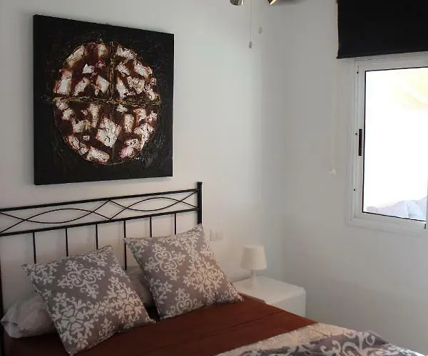 Casa Romantica De Balcon De *